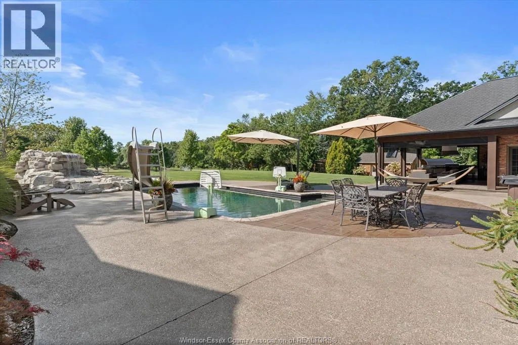 4897 4TH CONCESSION ROAD East