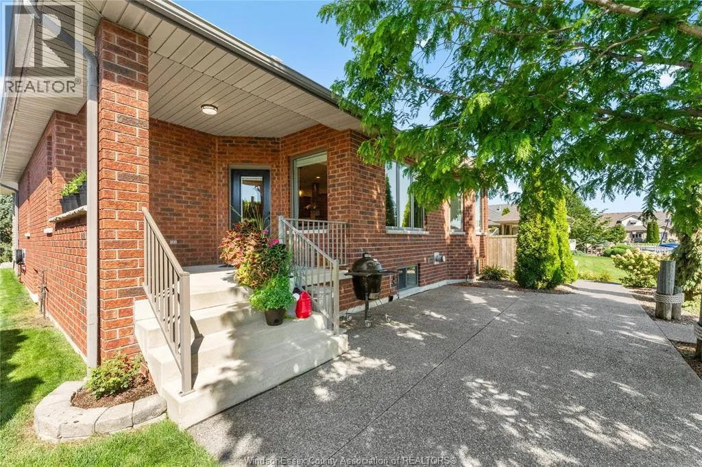 49 Montego Bay CRESCENT