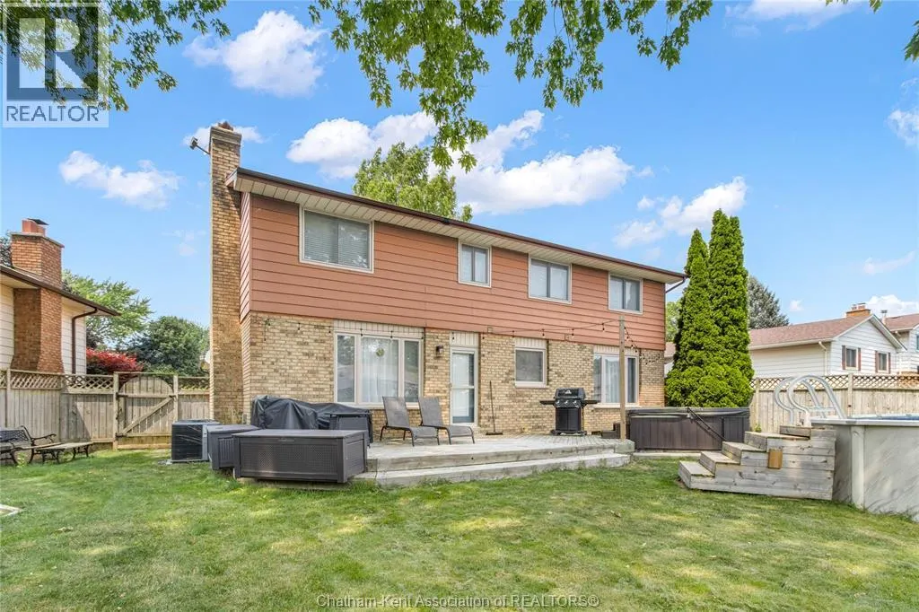 76 PAMELA CRESCENT