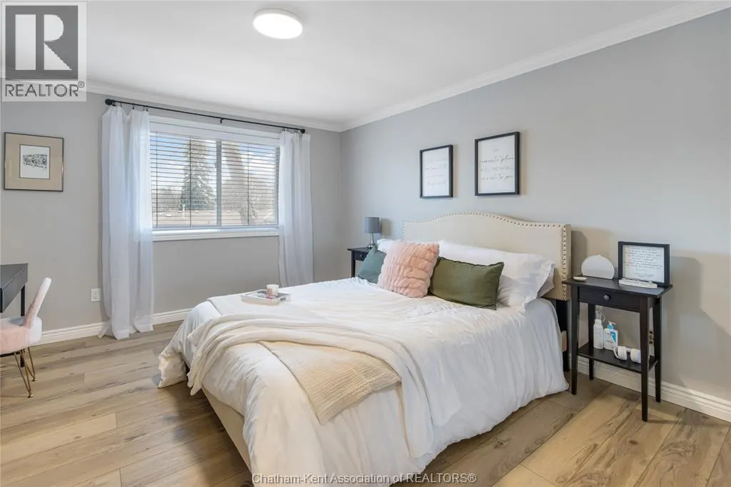 76 PAMELA CRESCENT
