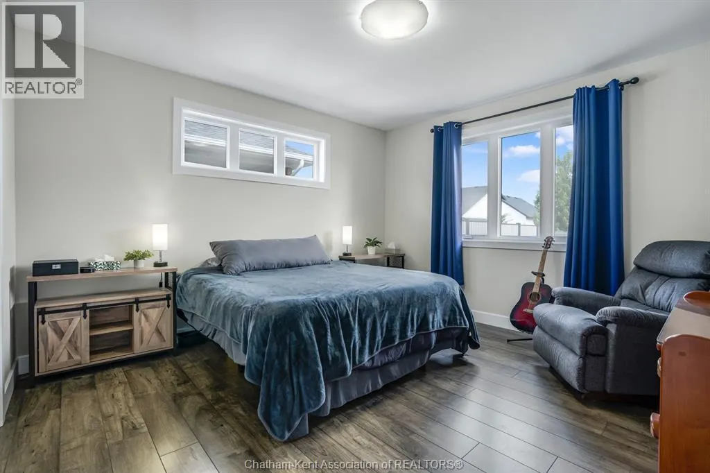 308 Davies STREET East