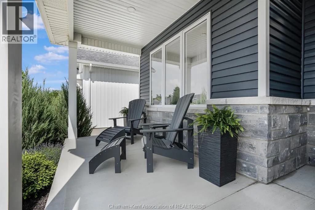 308 Davies STREET East