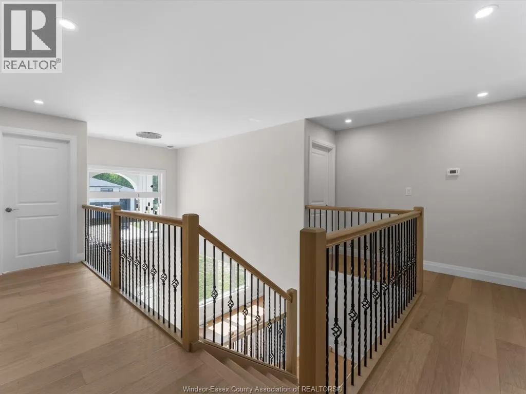 7350 GARNET CRESCENT