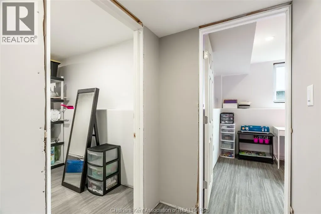 198 Moonstone CRESCENT