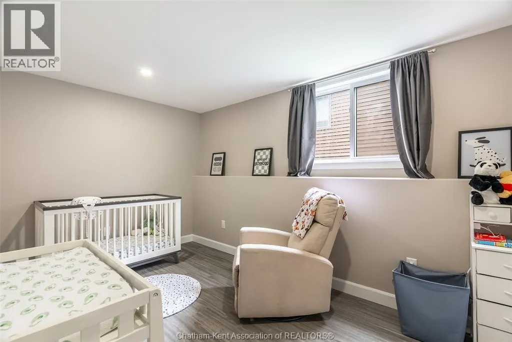 198 Moonstone CRESCENT