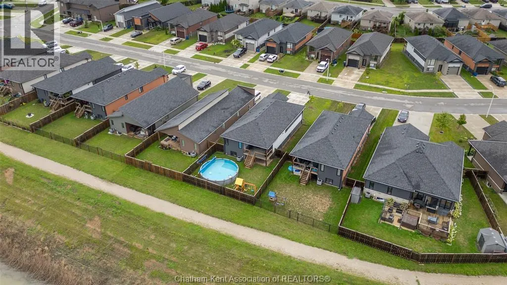 198 Moonstone CRESCENT