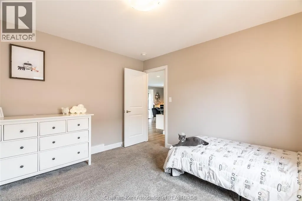 198 Moonstone CRESCENT