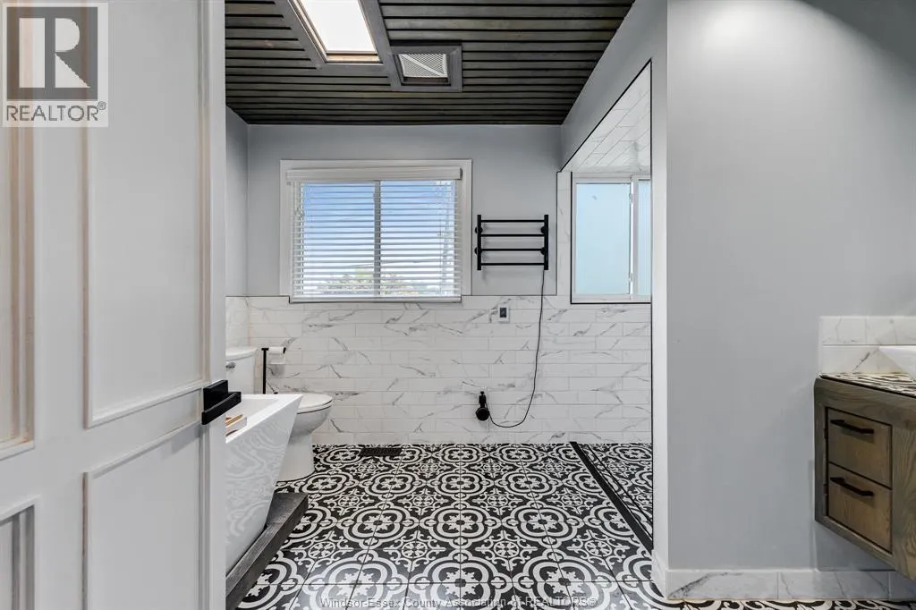 146 Gloucester DRIVE