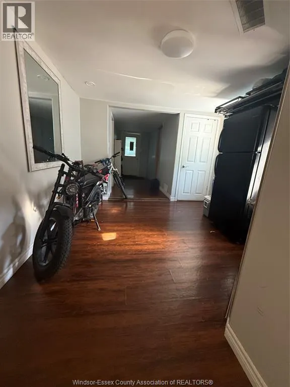 81 ROBINSON