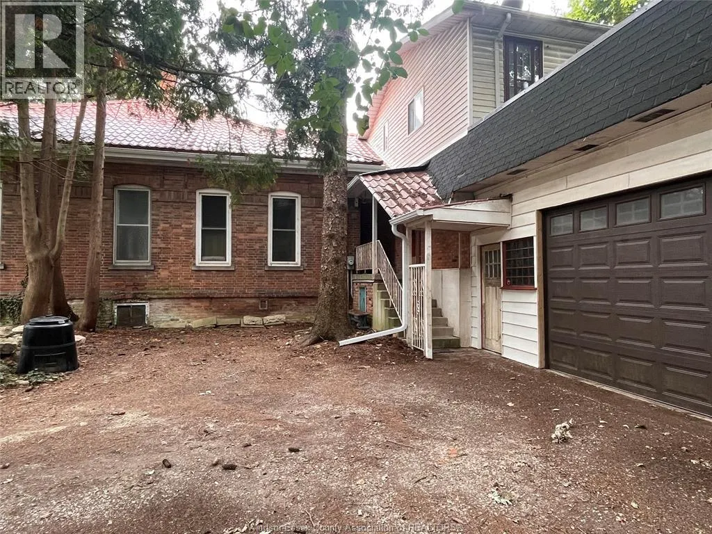 62 LACROIX STREET