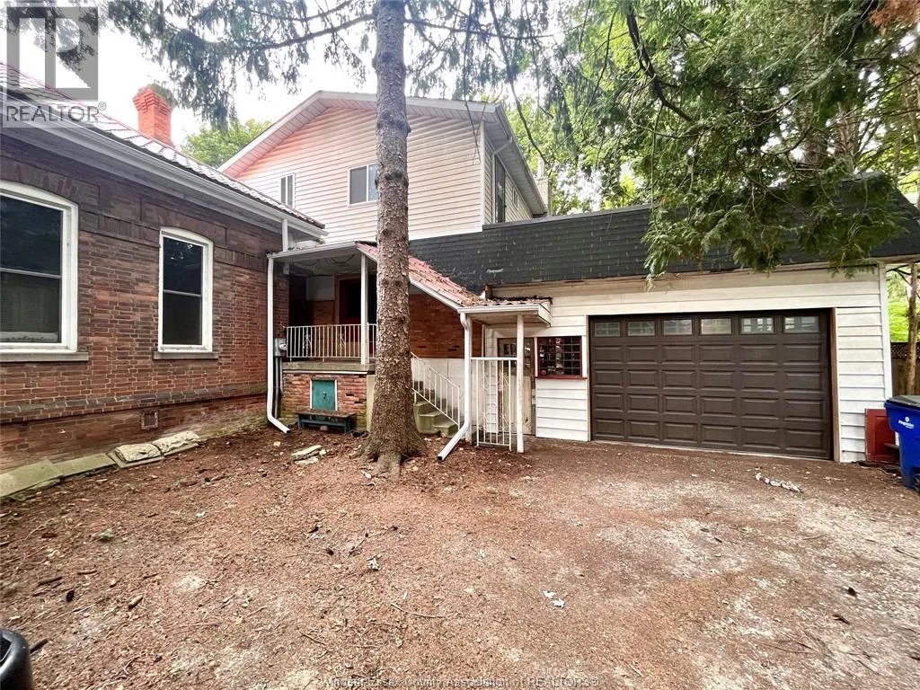 62 LACROIX STREET