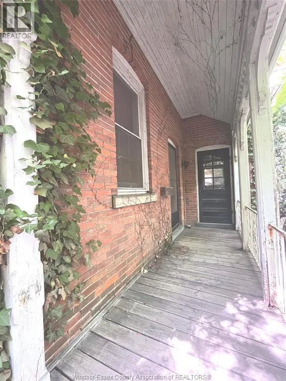 62 LACROIX STREET