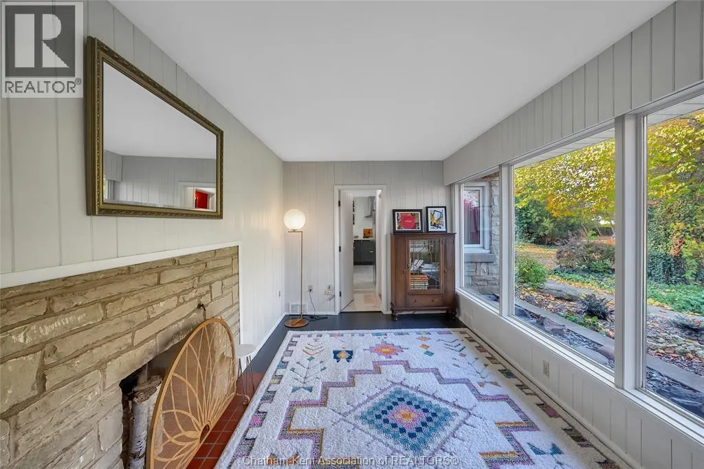 6 Devon DRIVE