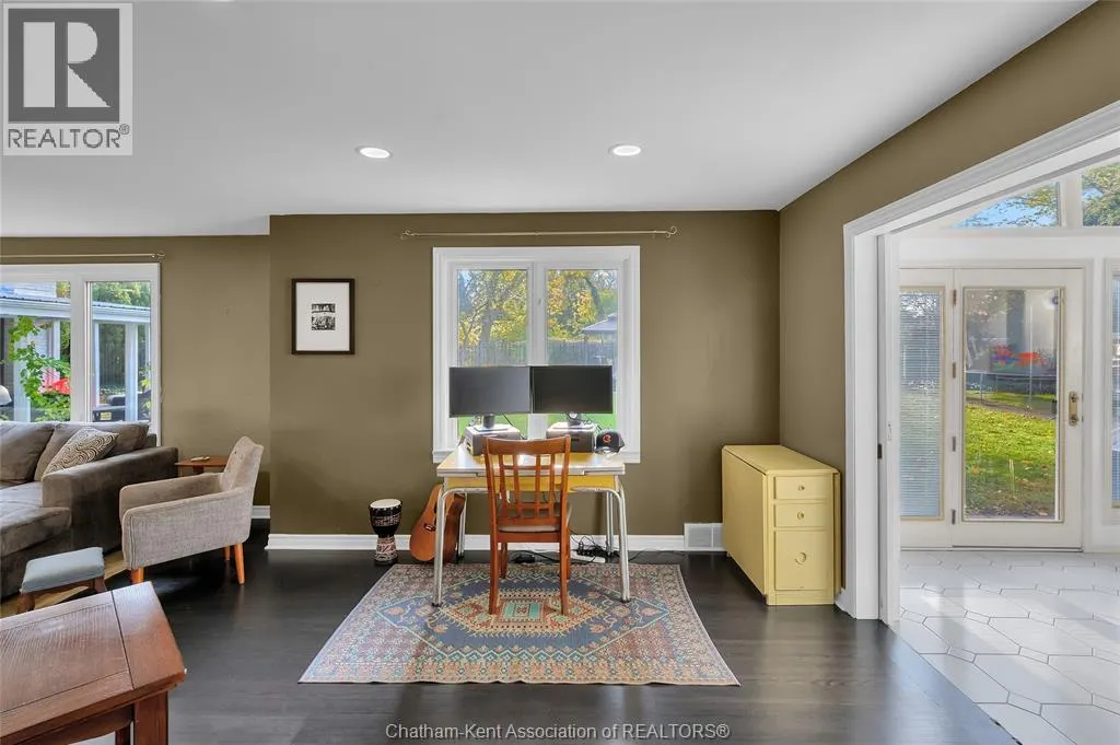 6 Devon DRIVE