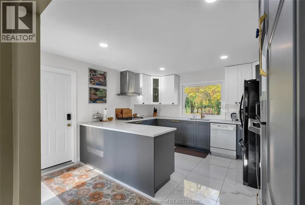6 Devon DRIVE