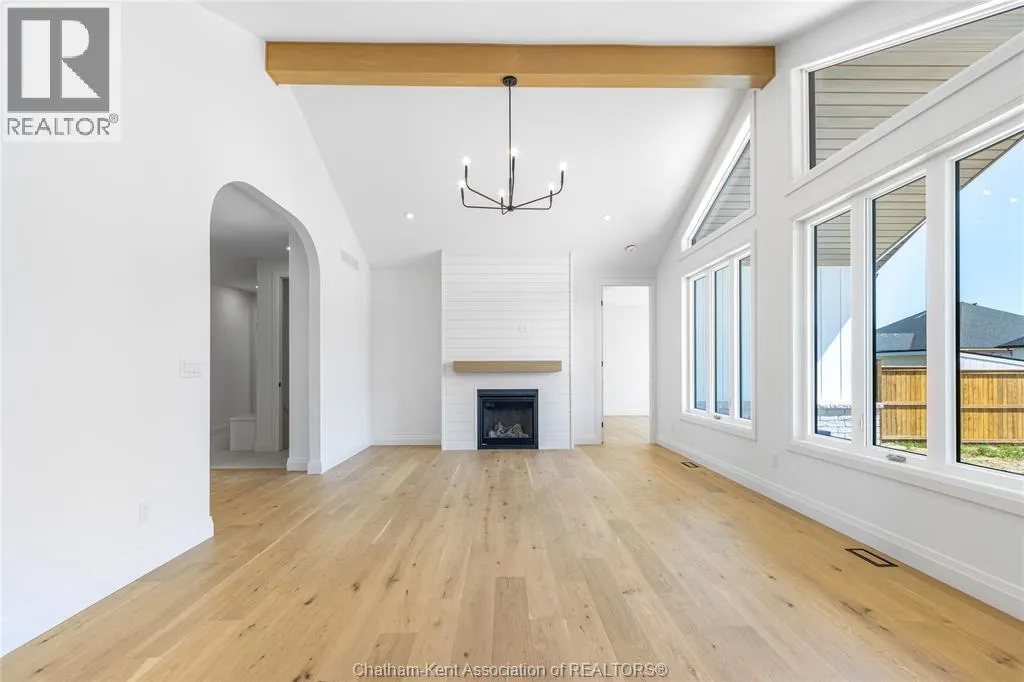 30 ROSEWOOD CRESCENT
