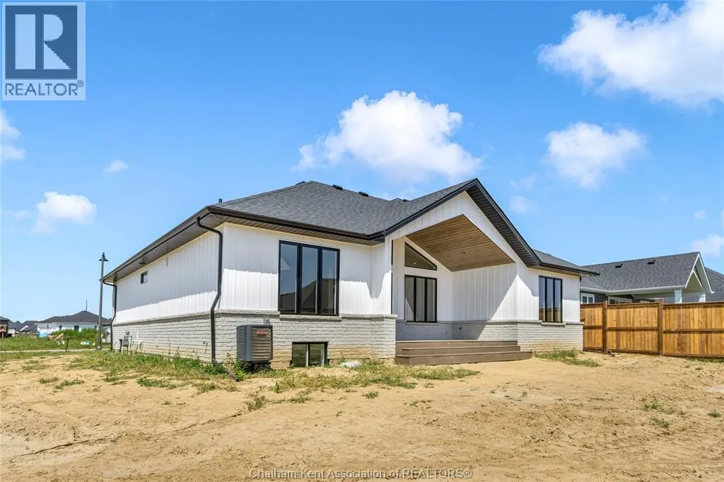 30 ROSEWOOD CRESCENT