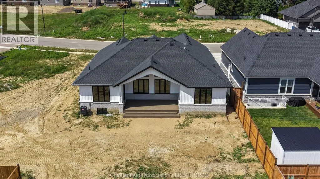 30 ROSEWOOD CRESCENT