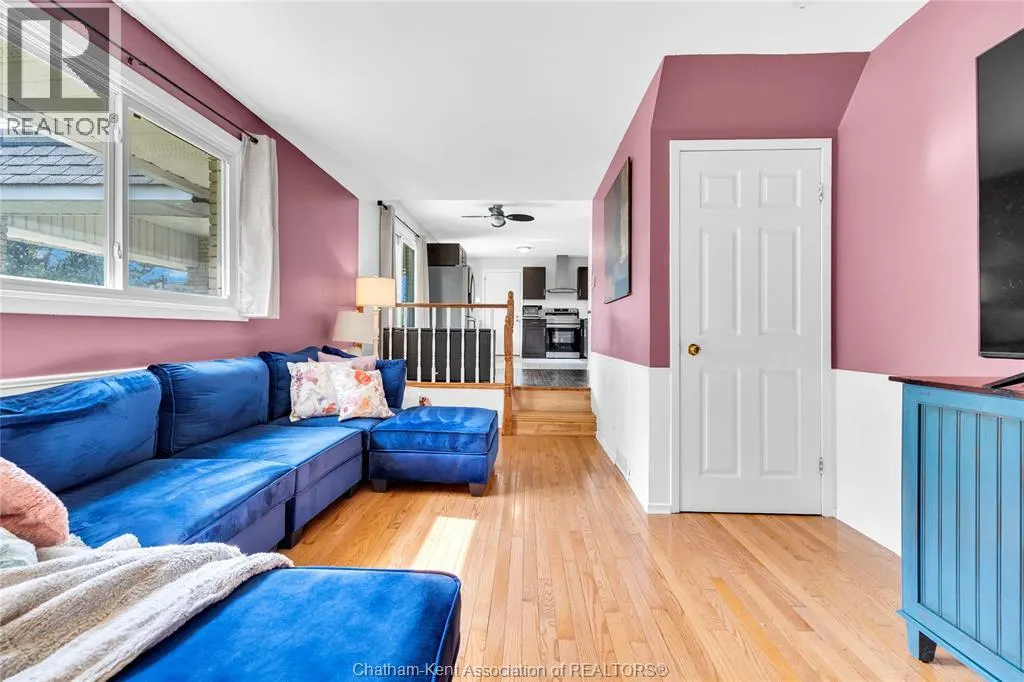 71 Parry DRIVE