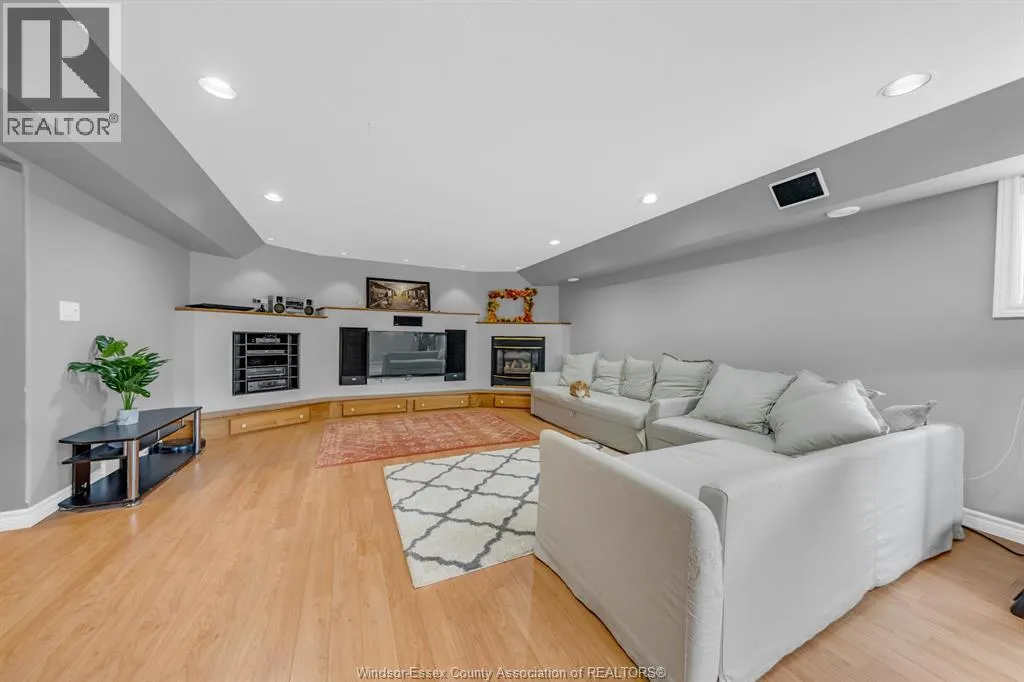 68 Wakefield AVENUE