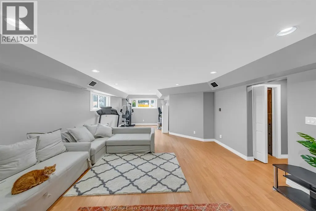 68 Wakefield AVENUE