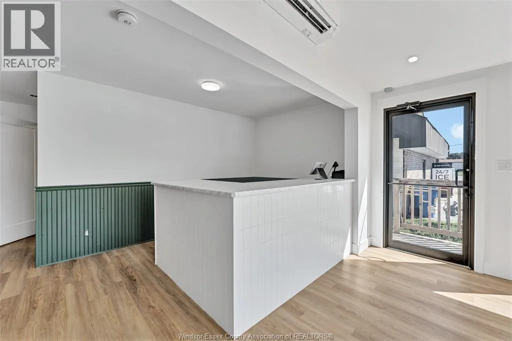 114 KING STREET West