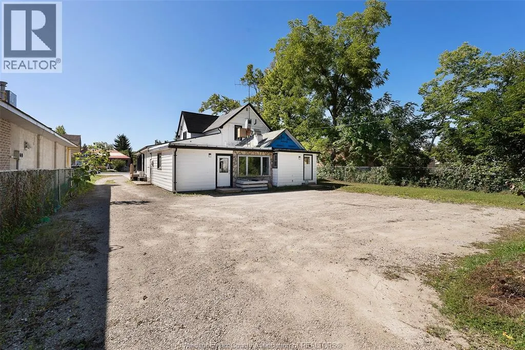 114 KING STREET West