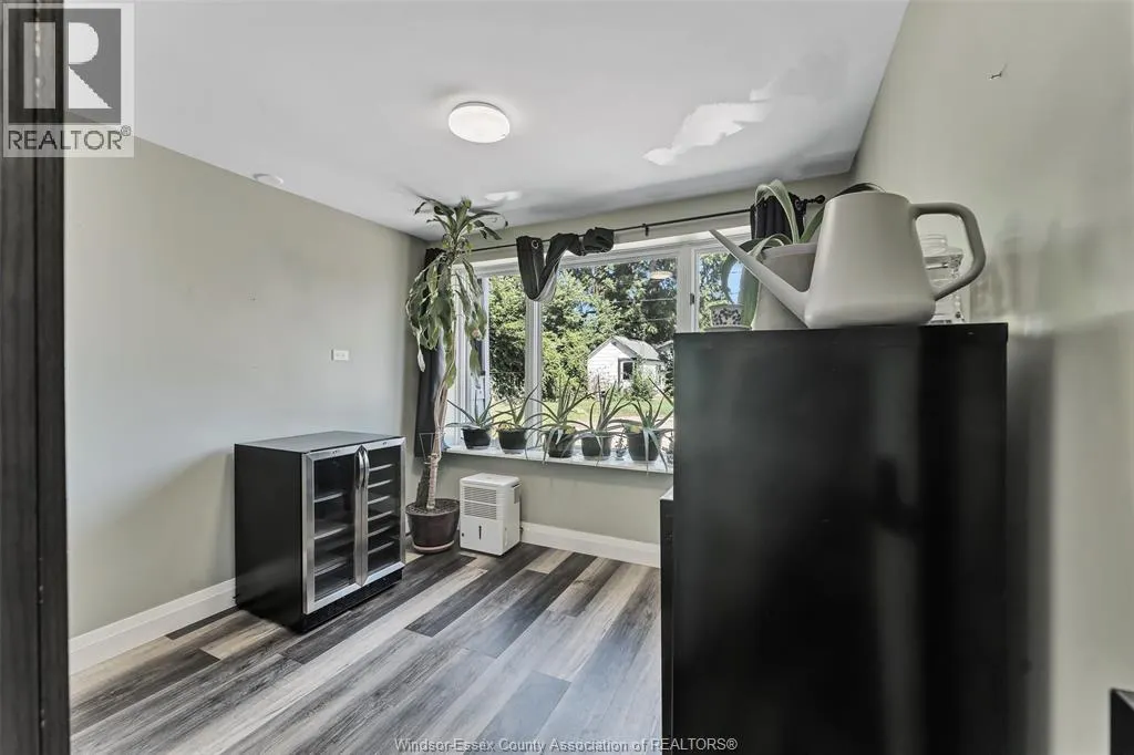 114 KING STREET West