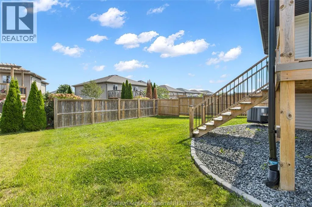 203 MOONSTONE CRESCENT