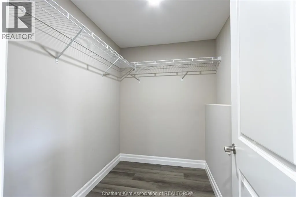 203 MOONSTONE CRESCENT