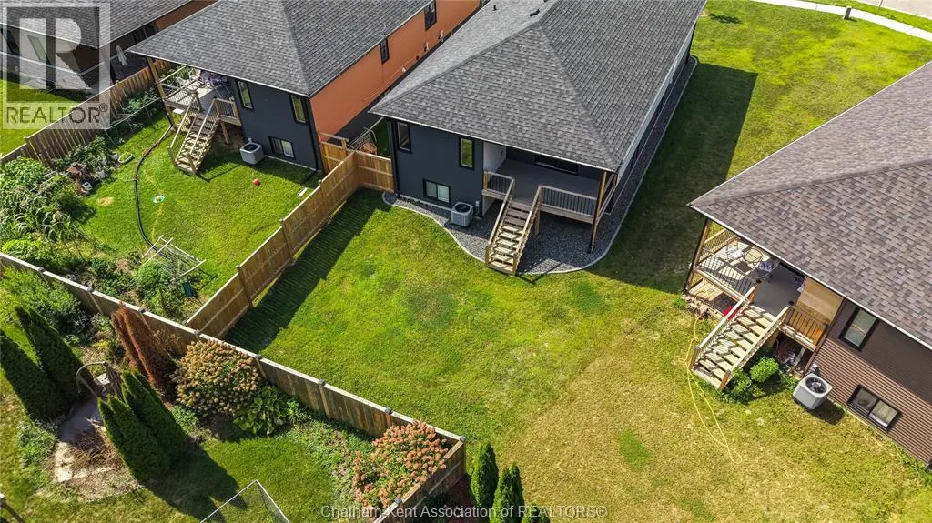 203 MOONSTONE CRESCENT