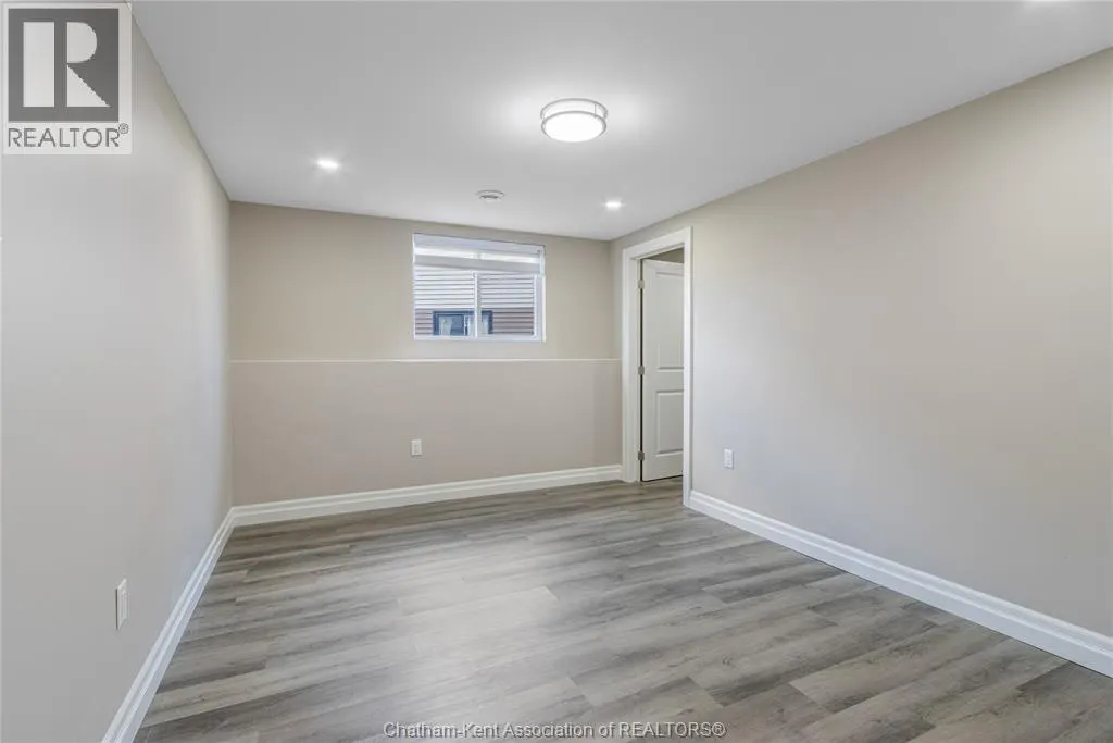 203 MOONSTONE CRESCENT