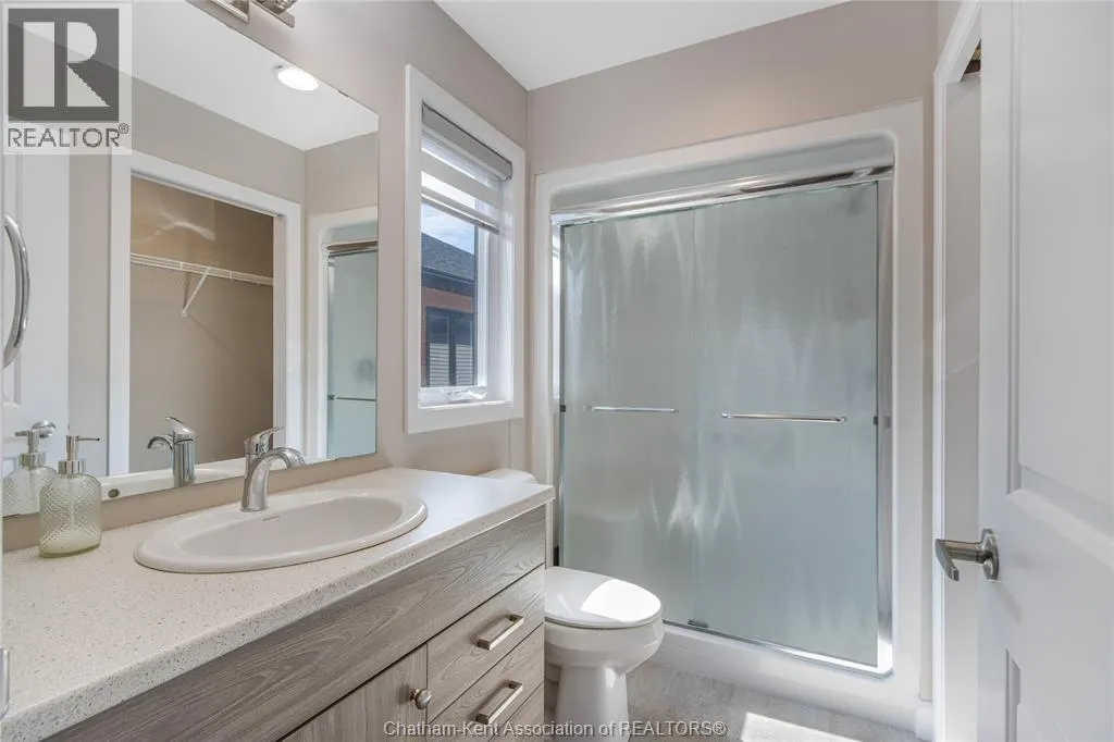 203 MOONSTONE CRESCENT
