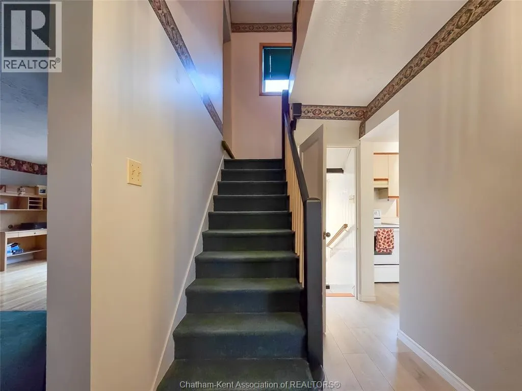 426 Victoria AVENUE