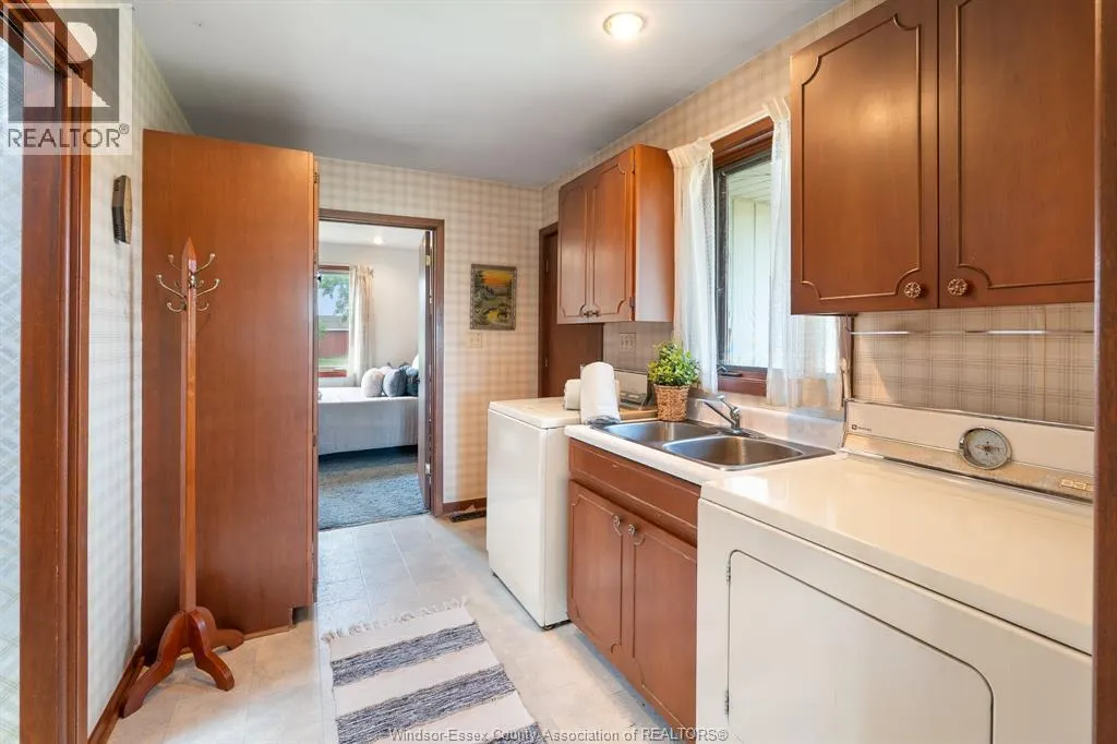 575 Talbot ROAD East