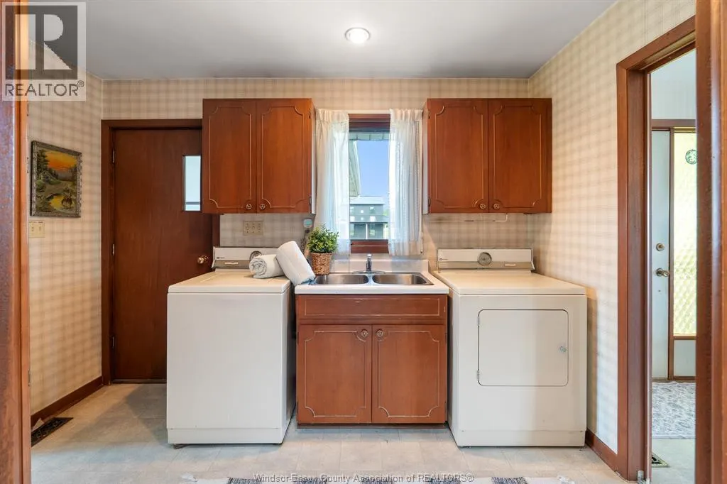 575 Talbot ROAD East
