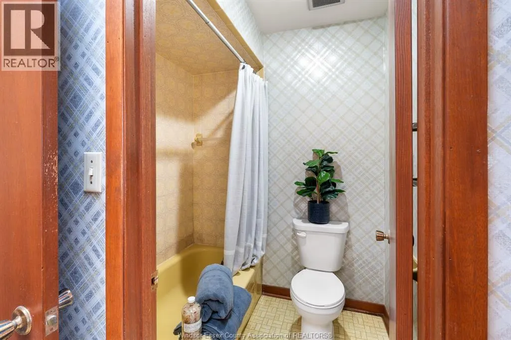 575 Talbot ROAD East