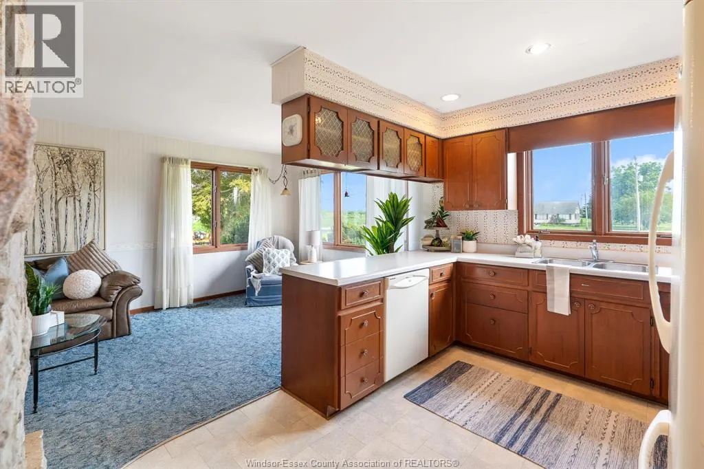 575 Talbot ROAD East