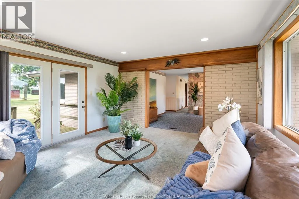 575 Talbot ROAD East