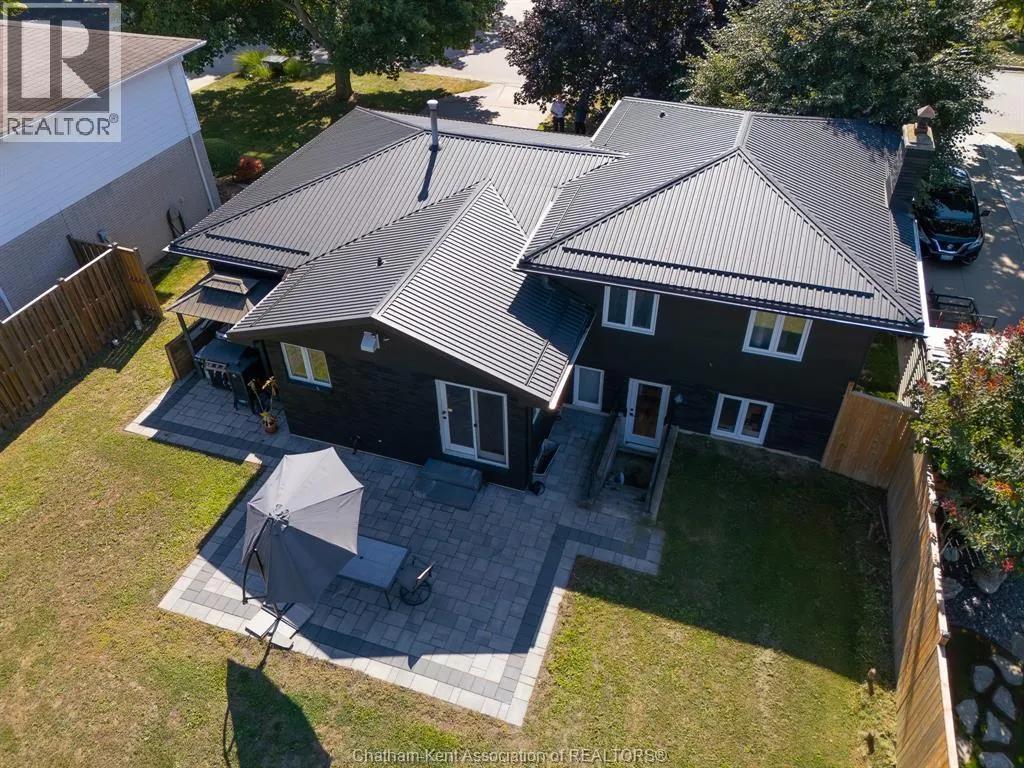 94 OTTAWA DRIVE