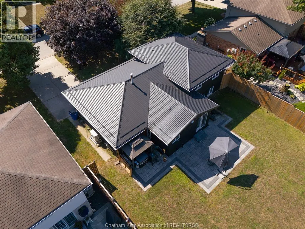 94 OTTAWA DRIVE