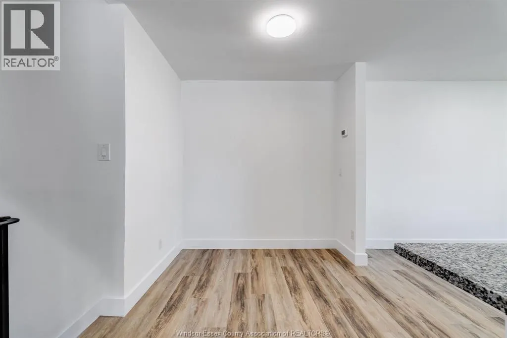 6 MARLENE CRESCENT