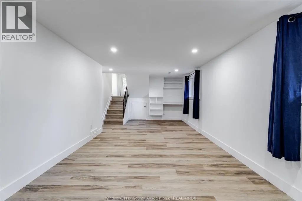 6 MARLENE CRESCENT