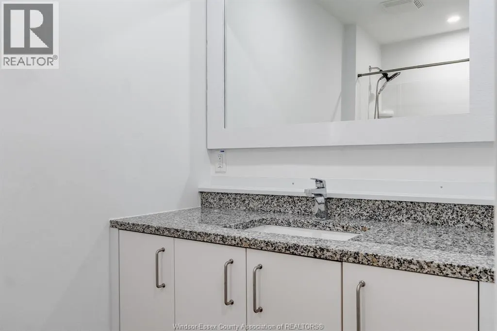 6 MARLENE CRESCENT