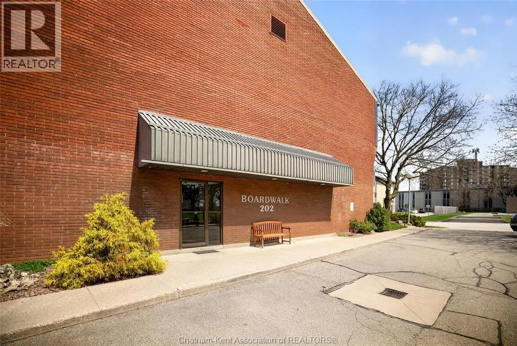 202 CAMPUS PARKWAY Unit# 306