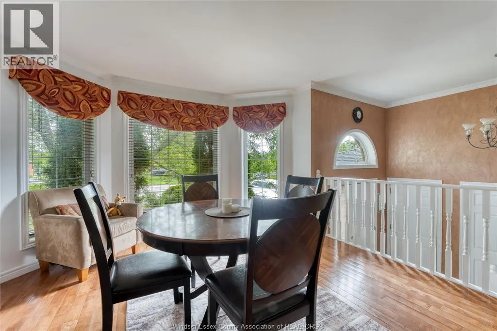 1610 Chornoby CRESCENT