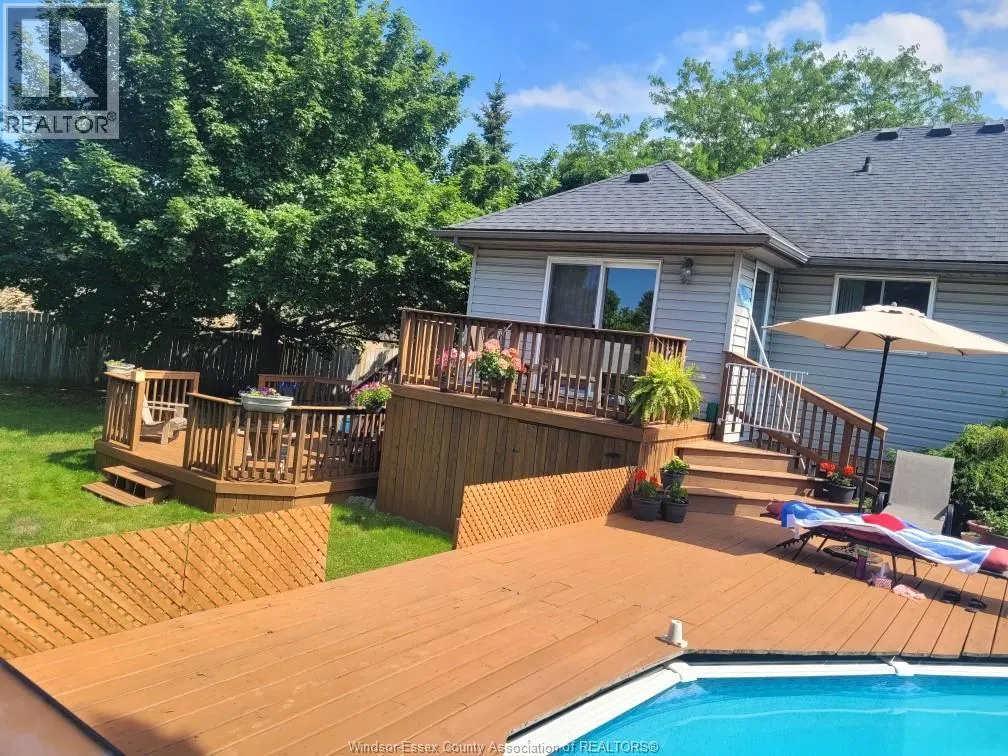 1610 Chornoby CRESCENT