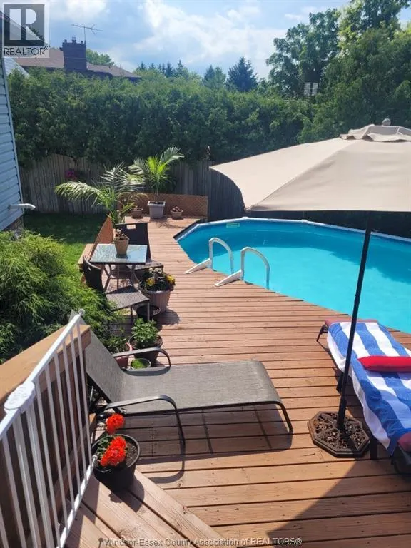 1610 Chornoby CRESCENT