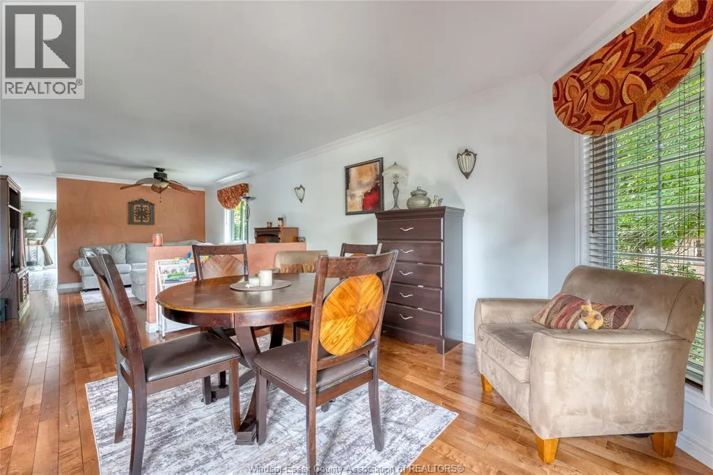 1610 Chornoby CRESCENT