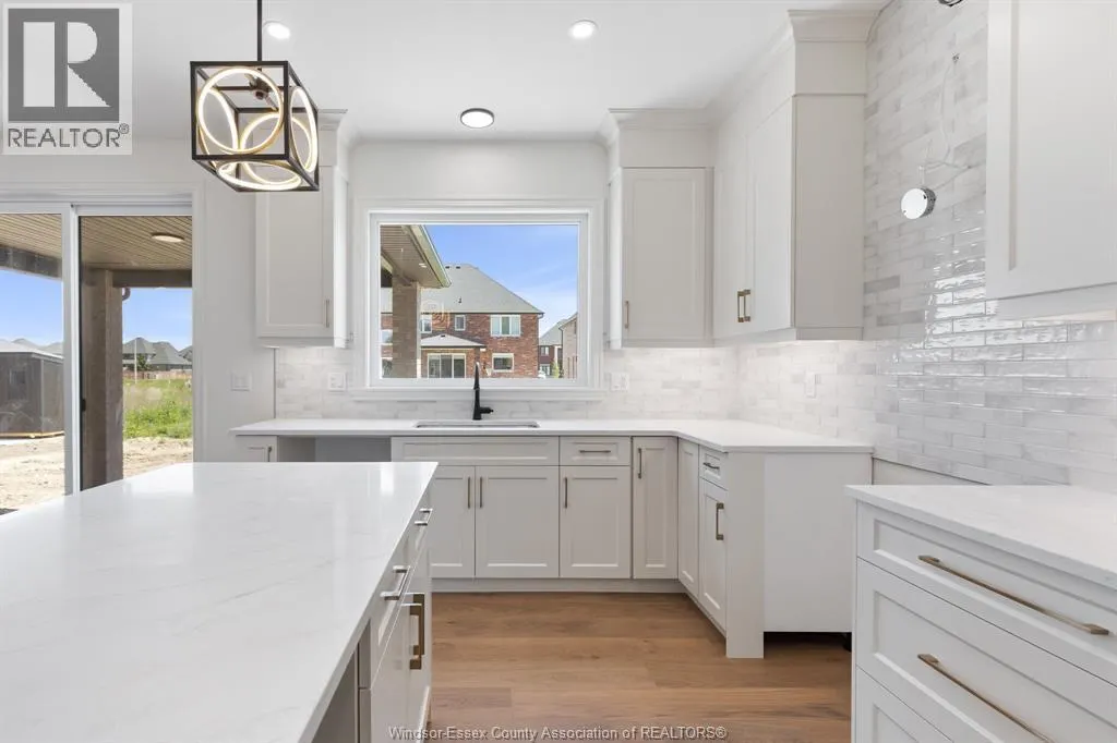 1222 CAMPANA CRESCENT